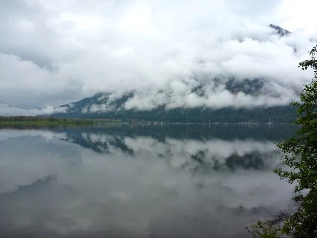 澎逸,彭逸,折疊皮划艇,折疊獨木舟,折疊海洋舟,折疊釣魚船,皮艇帆,海襪,船槳,海洋舟,皮划艇教學,皮划艇科技,皮划艇書籍,海洋舟探險,,海洋舟教學,折疊艇,折疊船